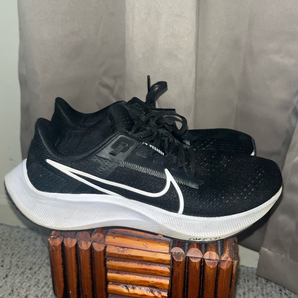 Nike Air Zoom Pegasus 38 Running Shoe